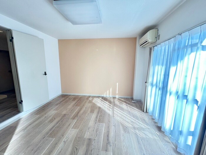 物件内観写真15　(居室)
