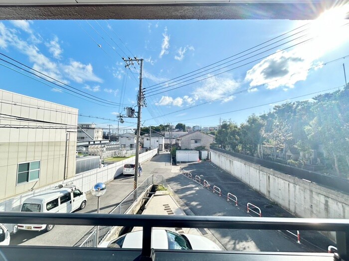 物件内観写真22　(室内からの展望)