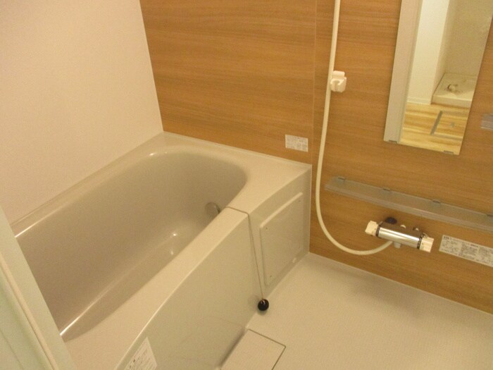 物件内観写真12　(バス／シャワールーム等)