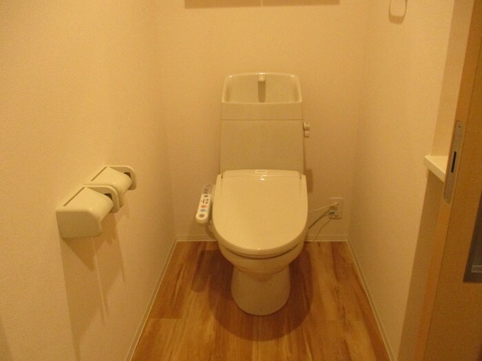 物件内観写真14　(トイレ)