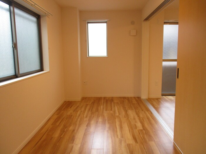 物件内観写真17　(居室)