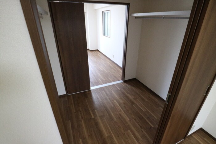 物件内観写真13　(収納)