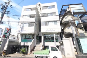 アルビオン外観写真