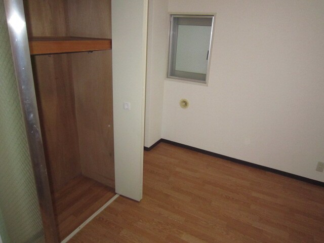 物件内観写真13　(居室)