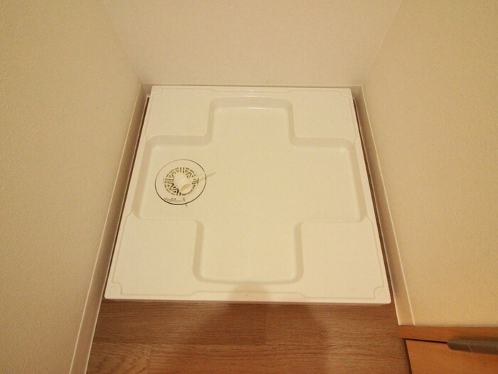 物件内観写真15　(洗濯機置場)