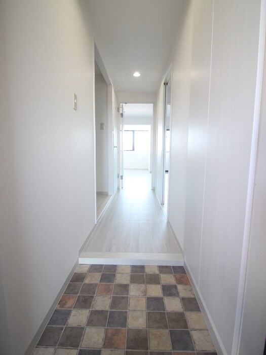 物件内観写真22　(玄関)