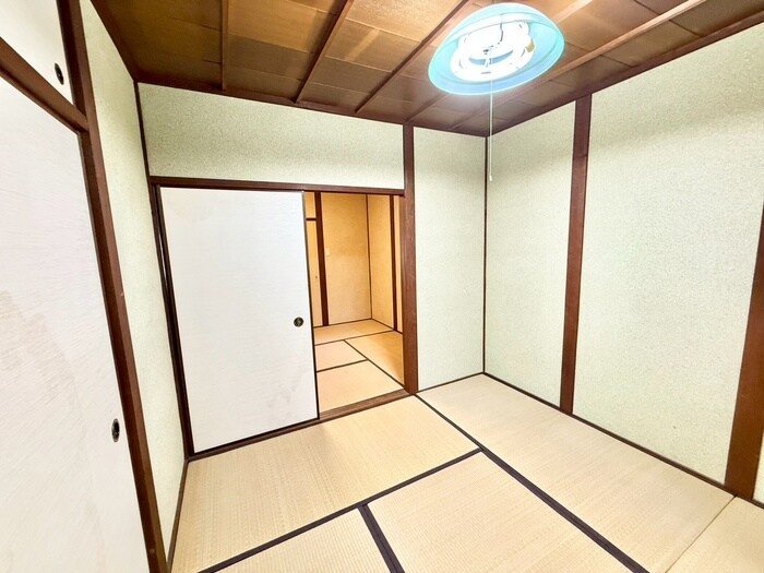 物件内観写真10　(居室)