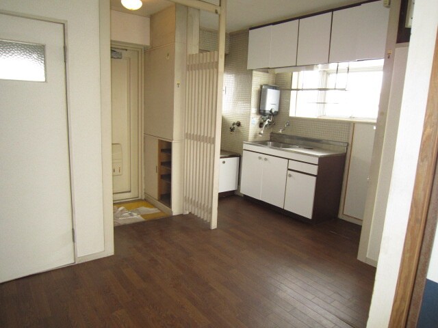 物件内観写真8　(居室)