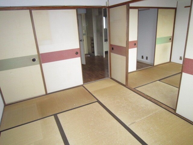 物件内観写真9　(居室)