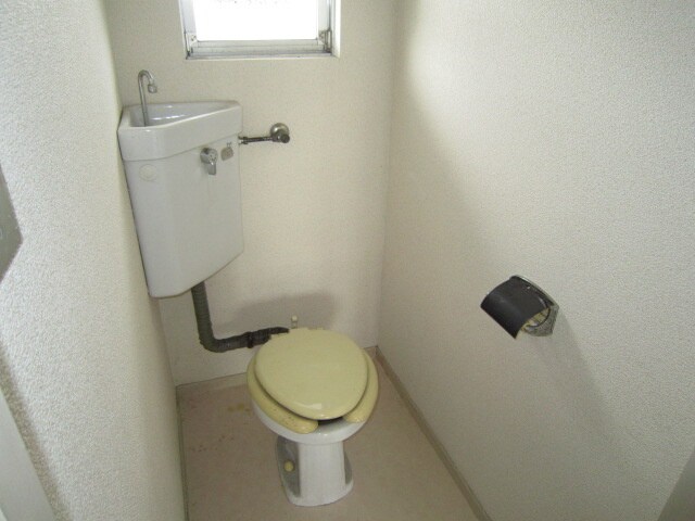 物件内観写真11　(トイレ)