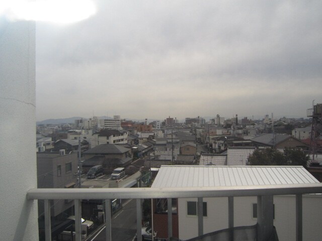 物件内観写真13　(室内からの展望)