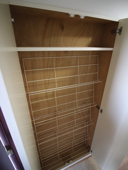 物件内観写真8　(靴箱)