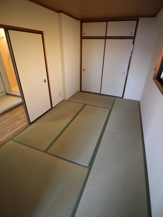 物件内観写真18　(居室)