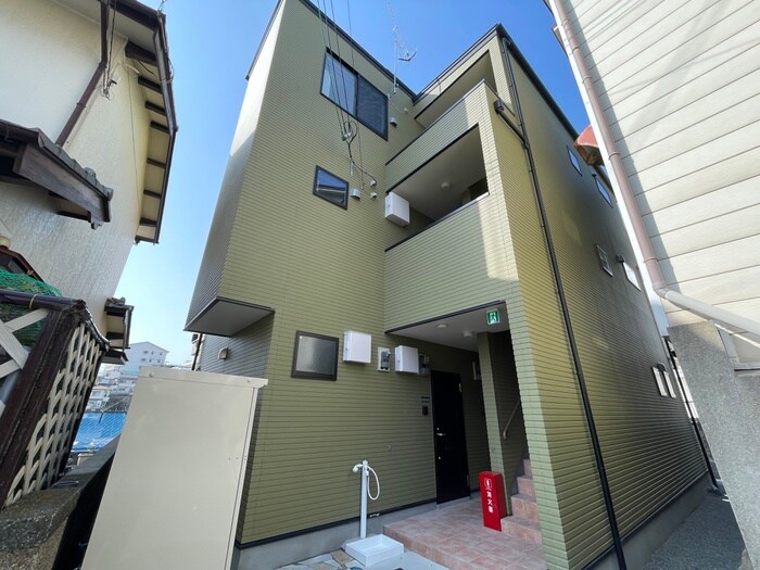 物件外観写真1　(外観写真)