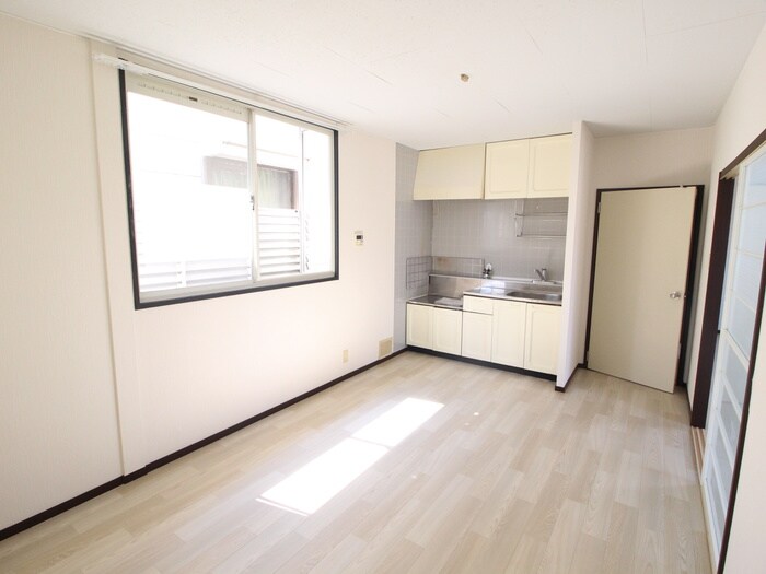 物件内観写真8　(内観写真)