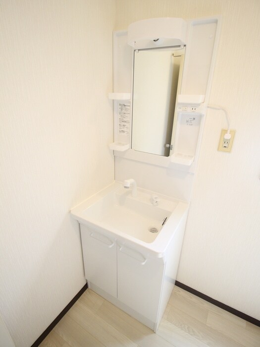 物件内観写真9　(洗面)