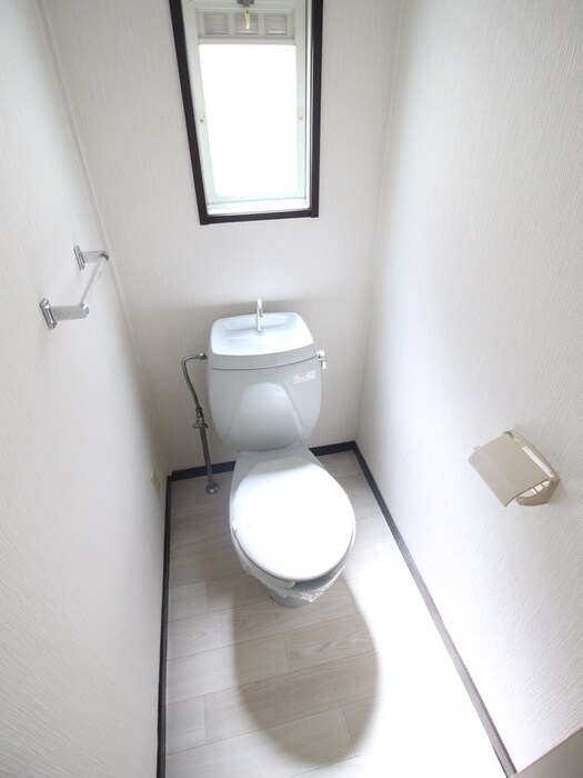 物件内観写真11　(トイレ)