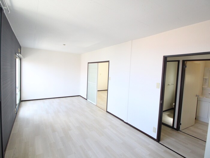 物件内観写真13　(居室)