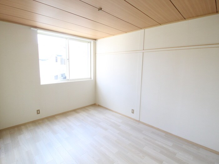 物件内観写真19　(居室)