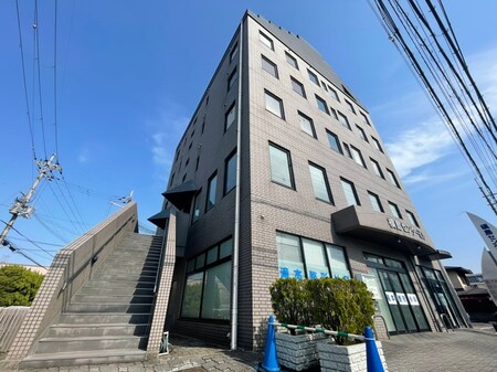 槙島センタ－ビル外観写真