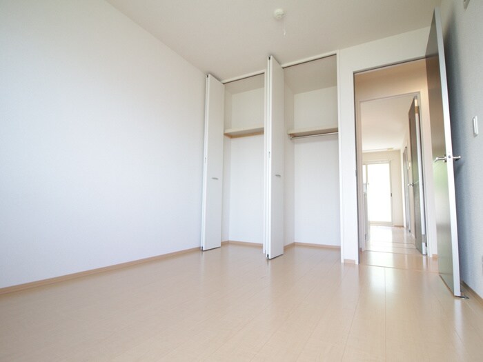 物件内観写真5　(居室)