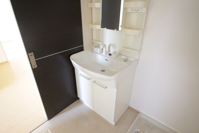 物件内観写真11　(洗面)