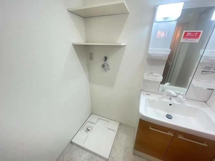 物件内観写真21　(洗濯機置場)