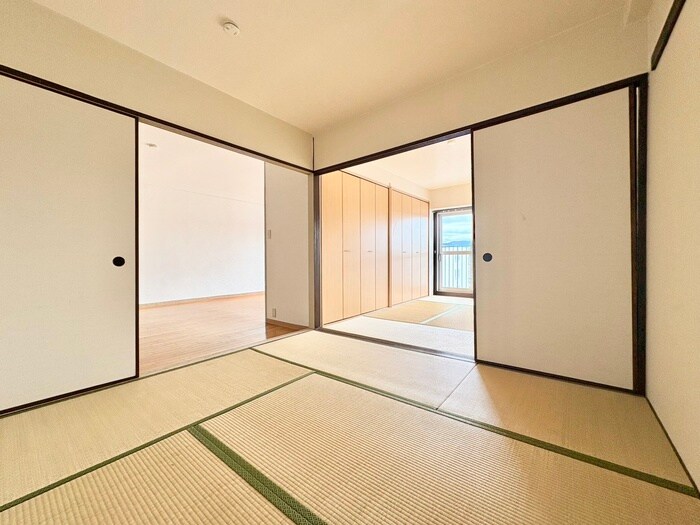 物件内観写真9　(居室)