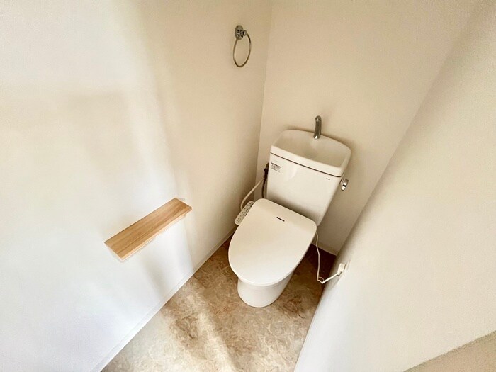 物件内観写真16　(トイレ)