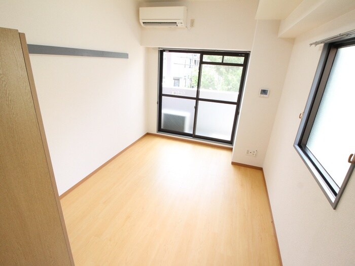 物件内観写真5　(居室)