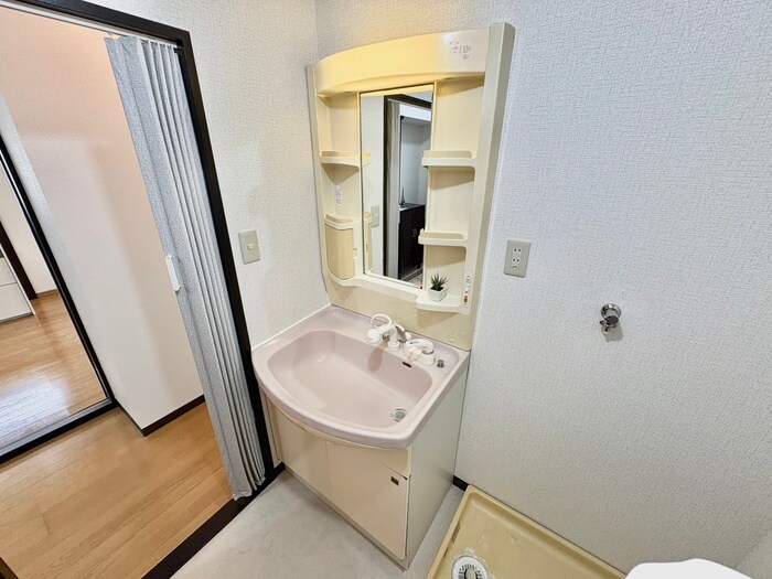 物件内観写真3　(洗面)