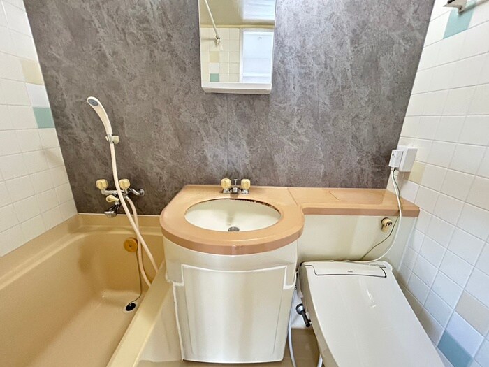 物件内観写真7　(洗面)