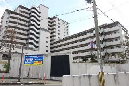 ユニベール宝塚（1204）外観写真