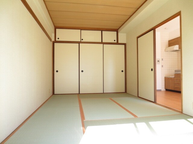 物件内観写真6　(居室)