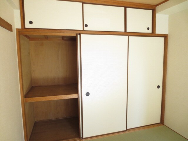 物件内観写真11　(収納)