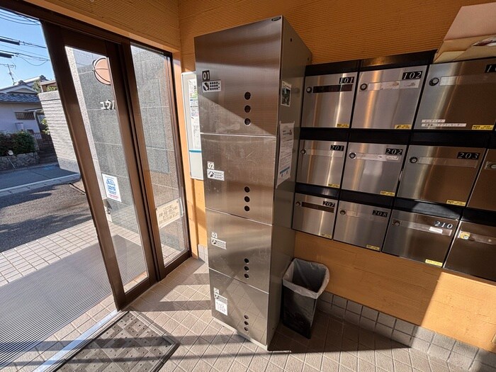 物件外観写真4　(建物設備)