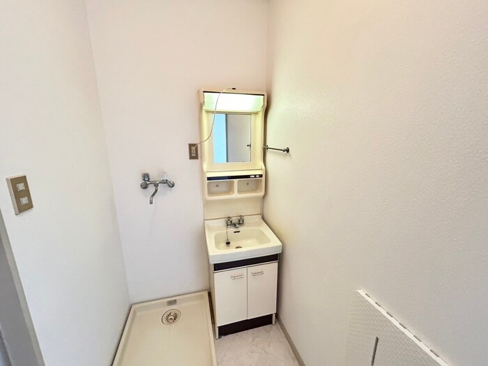 物件内観写真12　(洗面)