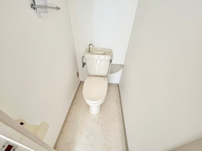 物件内観写真14　(トイレ)