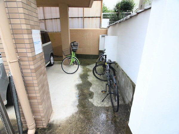 駐輪場