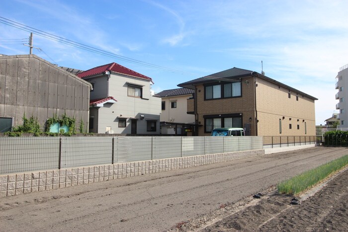 物件外観写真6　(外観写真)