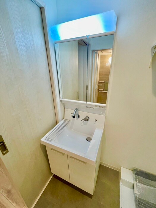 物件内観写真7　(洗面)