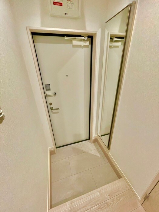 物件内観写真17　(玄関)