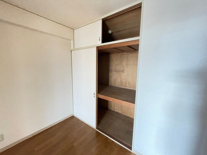 物件内観写真16　(収納)