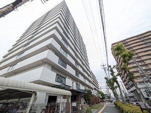 ﾌｧﾐｰﾙ松原ｽﾃｰｼｮﾝｺｰﾄ(901)外観写真
