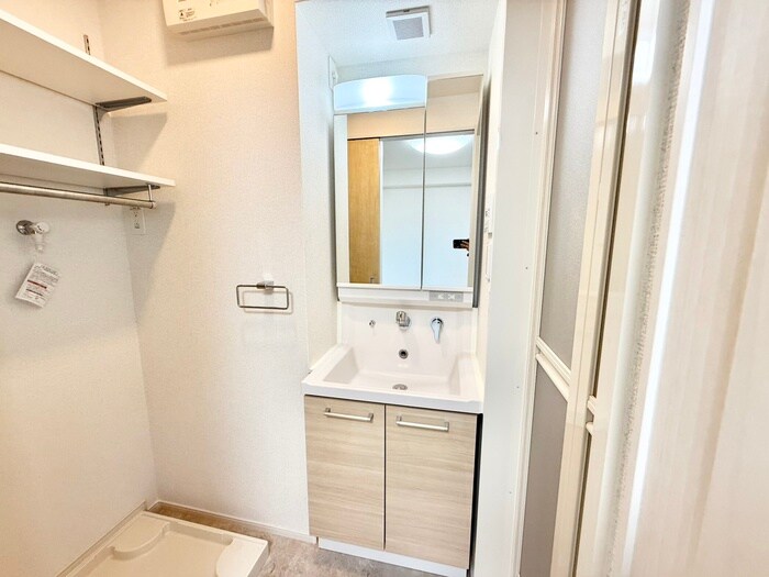 物件内観写真9　(洗面)