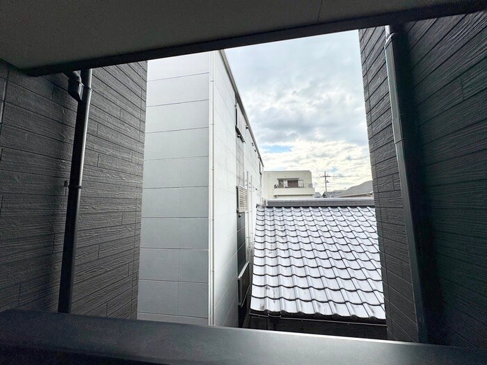 物件内観写真22　(室内からの展望)