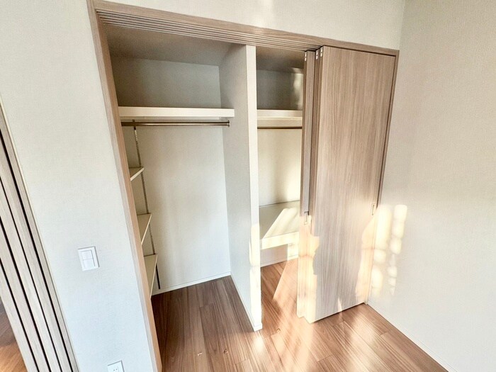 物件内観写真11　(収納)