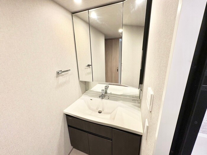 物件内観写真13　(洗面)