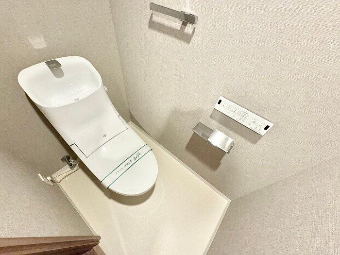 物件内観写真15　(トイレ)