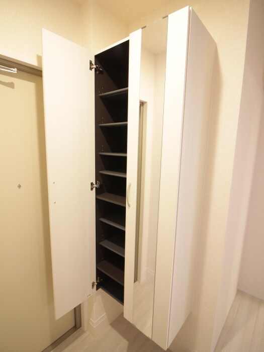 物件内観写真11　(靴箱)